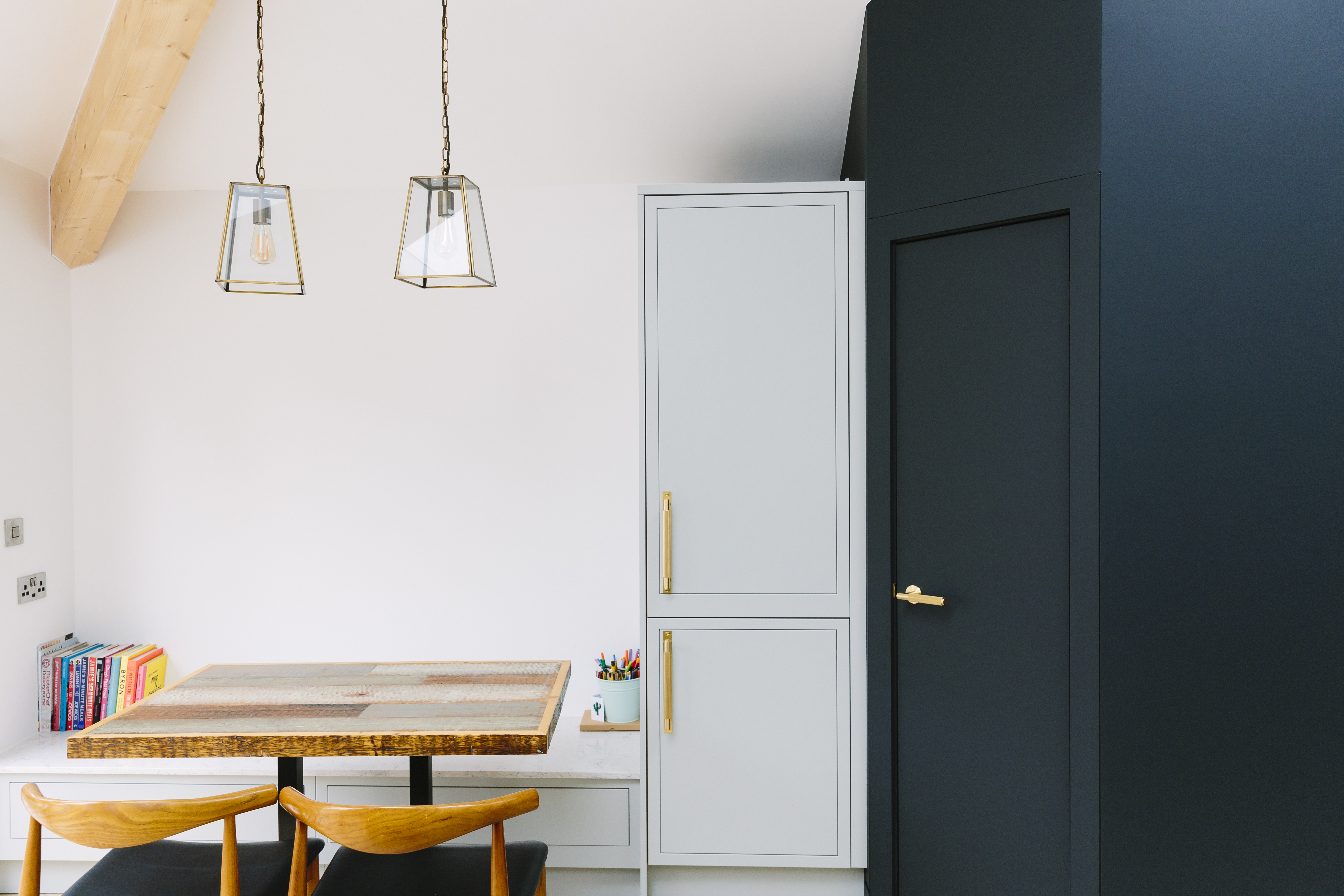 Awkward angles & dead space: how to master the “tricky layout”